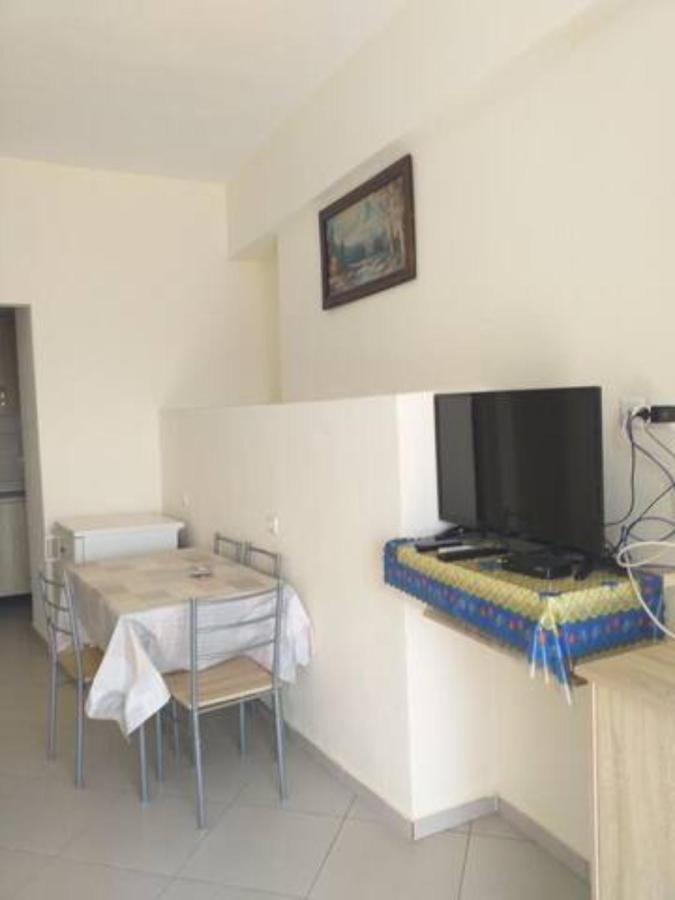 Vasili Sunstay Apartments Saranda Extérieur photo